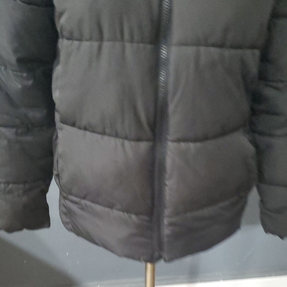 GAP Kids Black Hooded Puffer Jacket - Picture 4 of 15